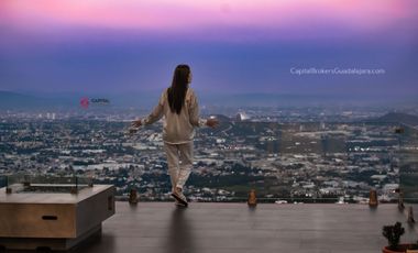 Casa de Lujo en Venta El Palomar zona sur Alberca Lujo