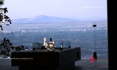 Casa de Lujo en Venta El Palomar zona sur Alberca Lujo