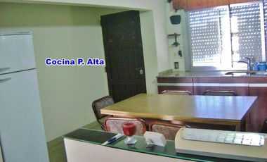Casa con Departamento en venta en Ezpeleta Este