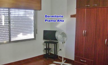 Casa con Departamento en venta en Ezpeleta Este