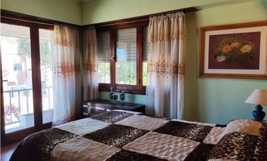 Chalet con excelente ubicación en Barrio Caisamar