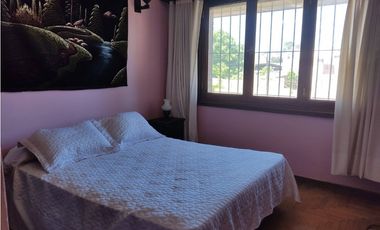 Chalet con excelente ubicación en Barrio Caisamar