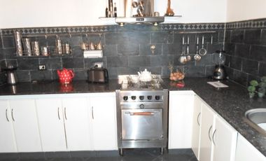 Chalet en venta en Burzaco Este