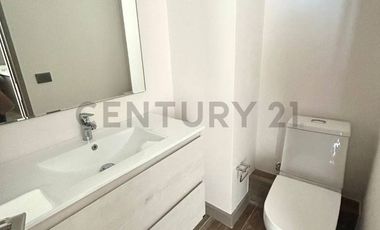 Exclusivo Departamento con terraza panorámica frente al lago