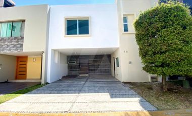 Casa en venta  Coto Altamira, Solares Residencial