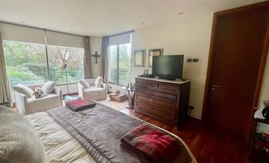 Dp.exclusivo,6 dorm.6 baños estar,4estacionamientos,jardines