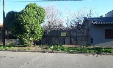 VENDO LOTE 10 x 33 TODOS LOS SERVIC.  OPORT.VENTA URG