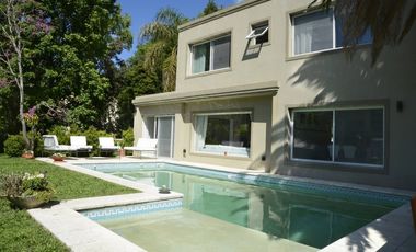 Espectacular CASA Boat Center