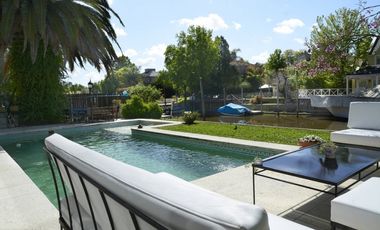 Espectacular CASA Boat Center