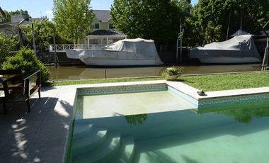 Espectacular CASA Boat Center