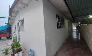 CASA CON 5 APARTAMENTOS PARA ARRENDAMIENTO EN CHANIS