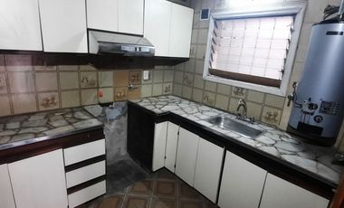 VENTA CASA TIPO PH 3 AMBIENTES CON QUINCHO