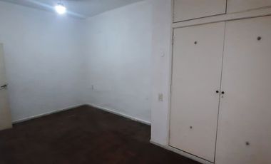 VENTA CASA TIPO PH 3 AMBIENTES CON QUINCHO