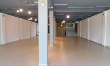 edificio en arriendo en crespo. Cod A86309