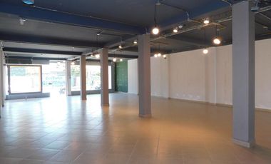 edificio en arriendo en crespo. Cod A86309