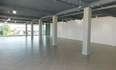 edificio en arriendo en crespo. Cod A86309