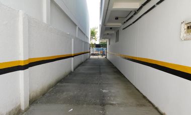 edificio en arriendo en crespo. Cod A86309