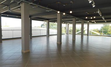 edificio en arriendo en crespo. Cod A86309