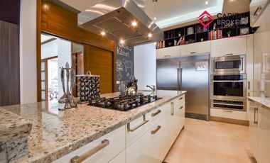 Casa en Venta  en Puerta de Hierro Lujo Moderna