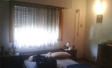 OPORTUNIDAD UNICA!! EXC. CHALET EN PADUA SUR A 10 CDS DEL CENTRO, 200M2 LOTE DE 12 X 62 , 6 AMB