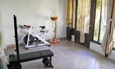 Duplex de 4 Amb C/ Cochera y Fondo Libre