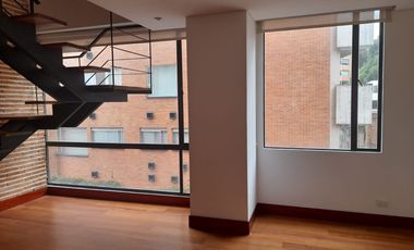 apartamento en arriendo en el refugio-chapinero. Cod A51742