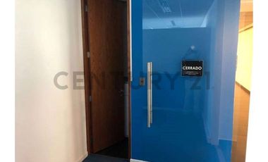 HERMOSA OFICINA EN PLENO SECTOR DE SAN DAMIAN