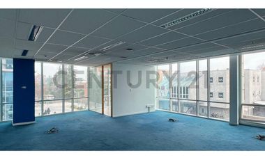 HERMOSA OFICINA EN PLENO SECTOR DE SAN DAMIAN