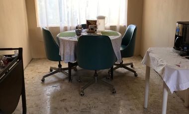 CASA EN VENTA EN LOMAS DE BEZARES