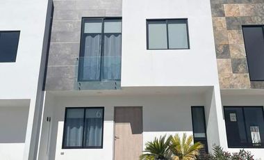 Casa en Venta con Roof Garden en Lomas de Angelopolis Puebla, Cascatta