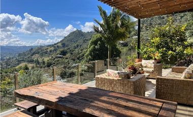 Espectacular casa en arriendo en el Retiro