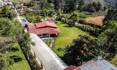 CASA EN VENTA EN ZUMPAHUACAN CON ARBOLES FRUTALES Y ALBERCA