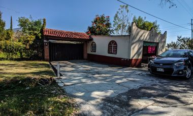 CASA EN VENTA EN ZUMPAHUACAN CON ARBOLES FRUTALES Y ALBERCA