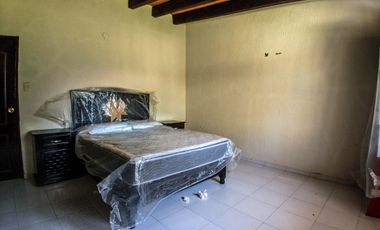 CASA EN VENTA EN ZUMPAHUACAN CON ARBOLES FRUTALES Y ALBERCA