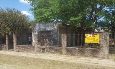 GLEW - CASA EN VENTA- CON RENTA OPCIONAL