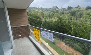 apartamento en arriendo en km 3 via la ceja don diego. Cod A210678