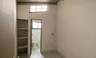CASA EN ARRIENDO UBICADA EN ENVIGADO SECTOR LOMA DEL ATRAVESADO