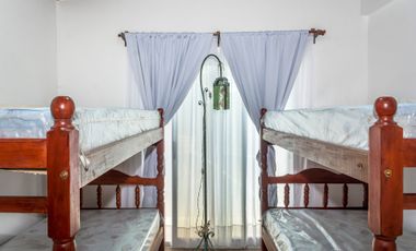 CASA VENTA LESSER ROTONDA CASTELLANOS 3 DORM