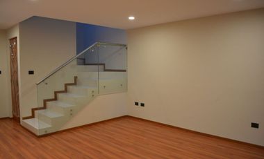 CASA GR EN PRIVADA SAN ANGEL IV