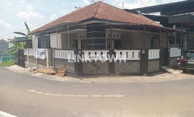 Murah Rumah 1 Lantai Selangkah ke Pusat Kota di Argomulyo Salatiga