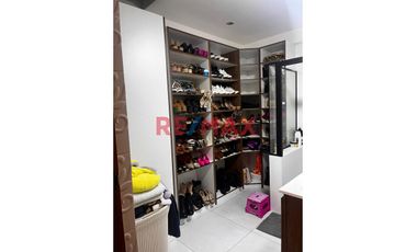 Se Vende Departamento De Estreno En Cuarto Piso En Urbanización El Prisma A 75,000 Dólares