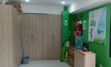 Venta de Oficina en le Mesa de los Santos - Centro Comercial Mesa Mall, 35 m². Cod V9986