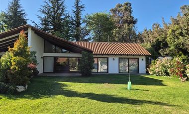 Casa en arriendo Camino Las Termas Machalí