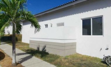 VENDO CASA. EN ARRAIJAN PLAYA DORADA LAS OLAS 🌊 3R