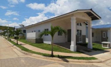 VENDO CASA. EN ARRAIJAN PLAYA DORADA LAS OLAS 🌊 3R