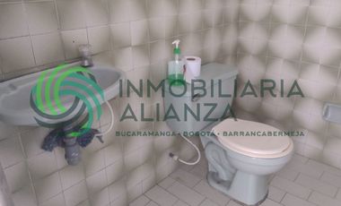 local en arriendo en garcia rovira. Cod A14136