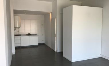 Oficina en alquiler, San Justo centro.