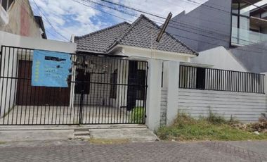 Rumah disewakan di Sukolilo, Surabaya