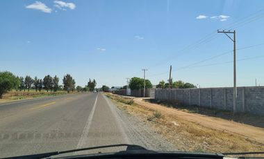 Venta Precioso Rancho en Aguascalientes al Pie de Carretera muy Completo
