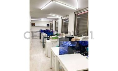 VENDE ESTUPENDA OFICINA SECTOR PUC (DESOCUPADA)